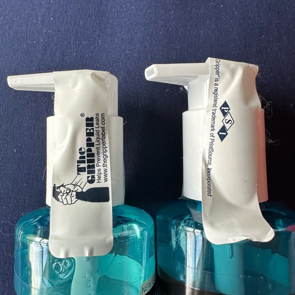 ✨ LOW START ✨ Neutrogena product bundle! - Picture 3 of 11